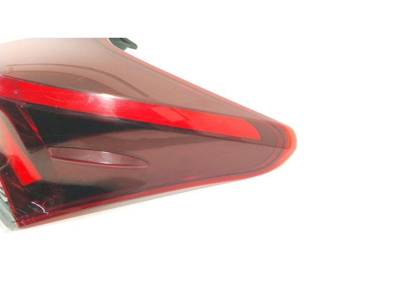 Recambio de piloto trasero derecho para toyota auris hybrid active referencia OEM IAM 8155102A61  