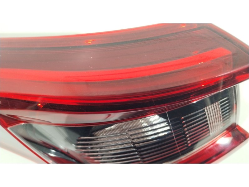 Recambio de piloto trasero izquierdo para nissan qashqai (j11) acenta referencia OEM IAM 26555HV00A  