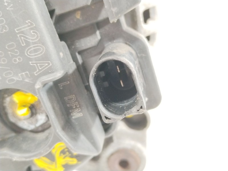 Recambio de alternador para seat leon (1m1) 1.8 20v t 4 referencia OEM IAM 028903028E  0124515010
