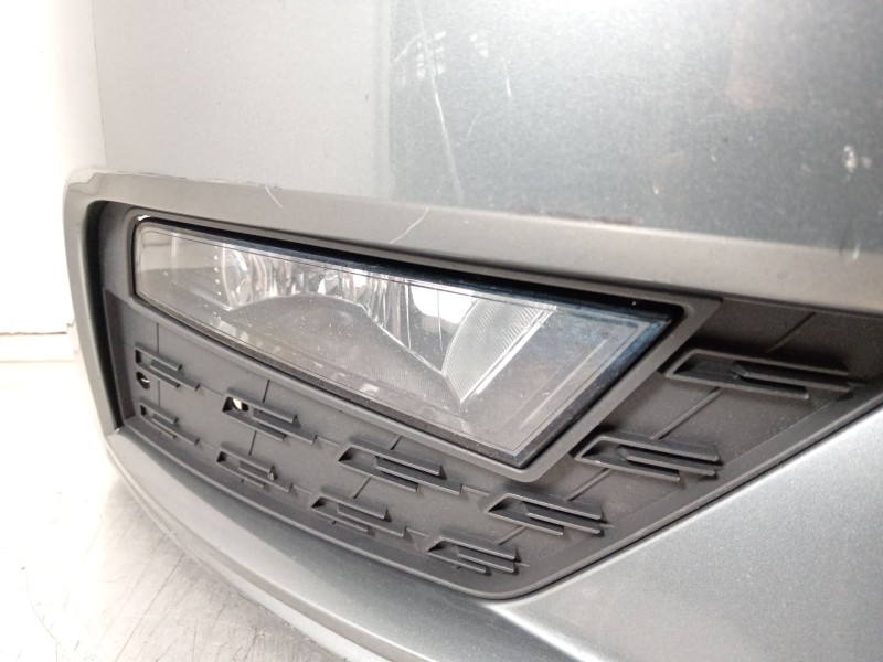 Recambio de paragolpes delantero para seat leon (5f1) 1.6 tdi referencia OEM IAM 5F0807221  