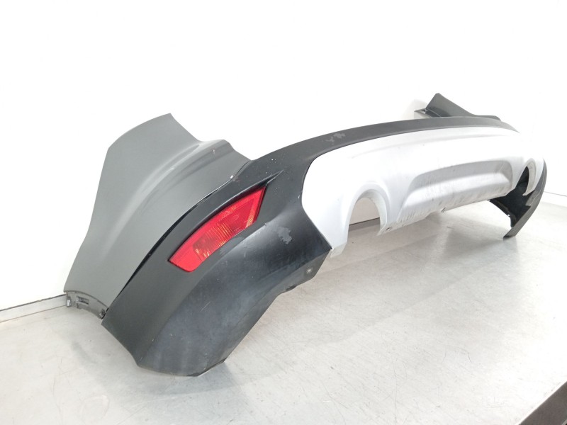Recambio de paragolpes trasero para ford kuga (cbs) titanium referencia OEM IAM cv4417d781  