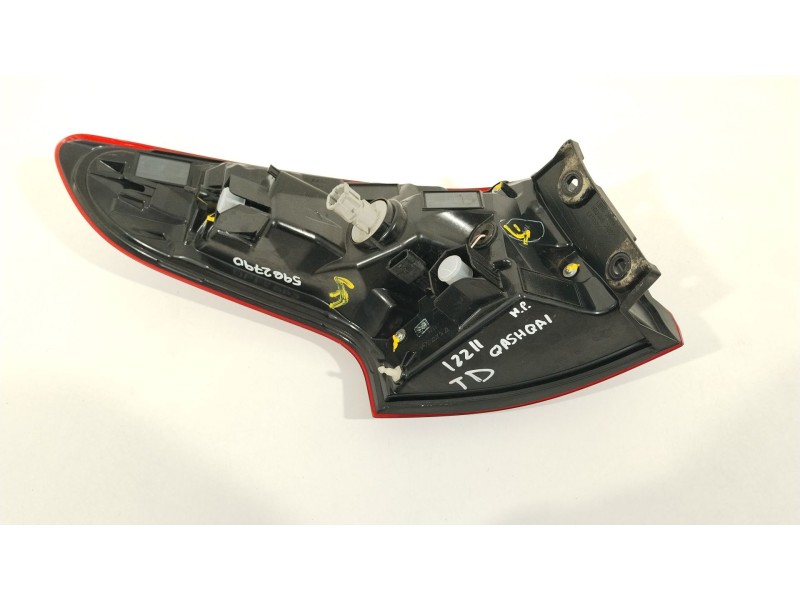 Recambio de piloto trasero derecho para nissan qashqai (j11) acenta referencia OEM IAM 26550HV00A  