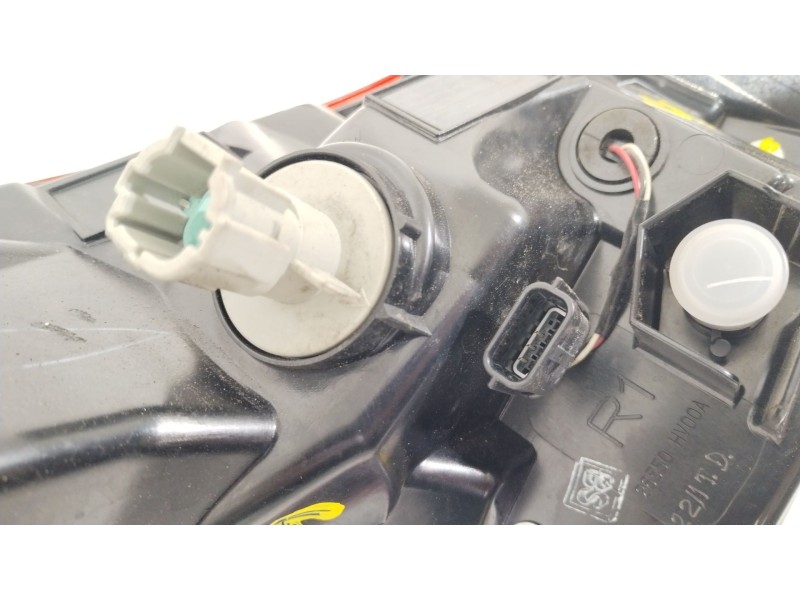 Recambio de piloto trasero derecho para nissan qashqai (j11) acenta referencia OEM IAM 26550HV00A  