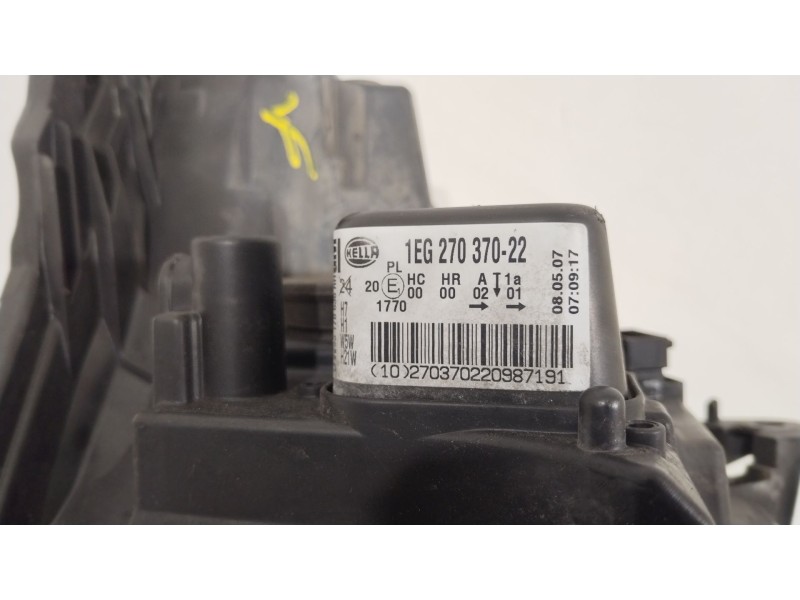 Recambio de faro derecho para opel astra h gtc (a04) 1.6 (l08) referencia OEM IAM 93178636  1EG27037022