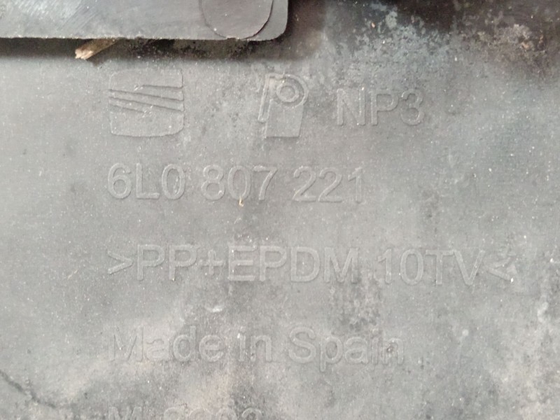 Recambio de paragolpes delantero para seat cordoba (6l2) 1.9 sdi referencia OEM IAM 6l080221  