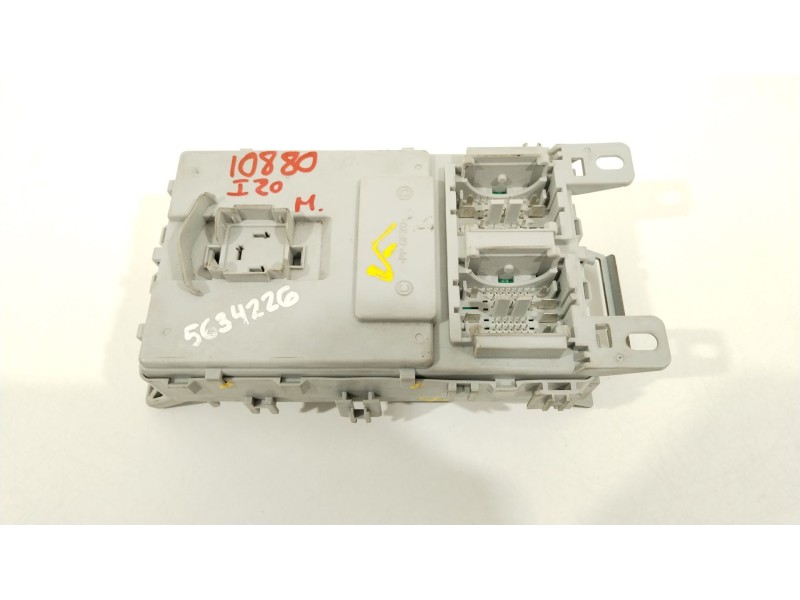 Recambio de caja reles / fusibles para hyundai i20 go! brasil referencia OEM IAM 91950C8520  