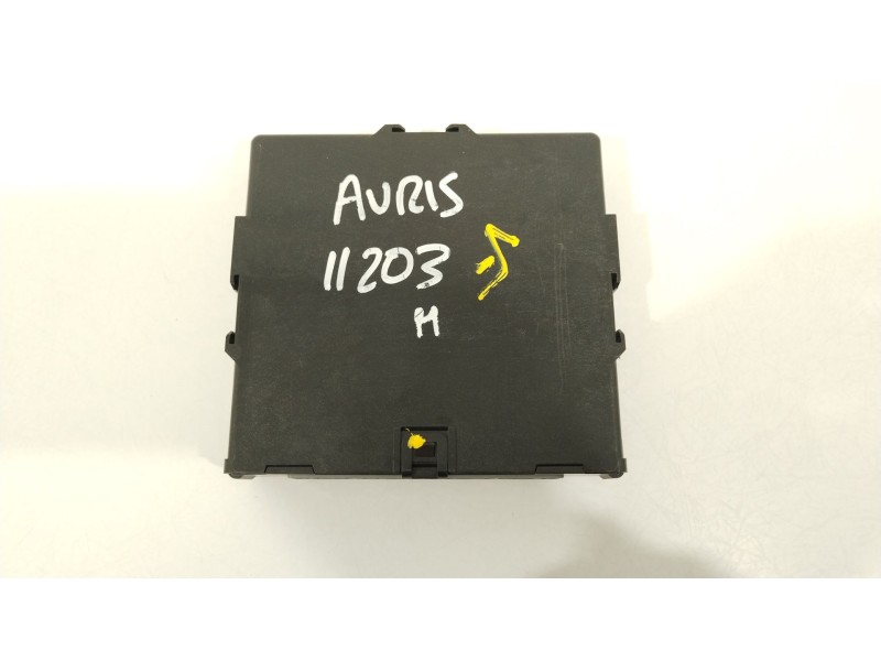 Recambio de modulo electronico para toyota auris hybrid active referencia OEM IAM 8998102060  MB2850004150