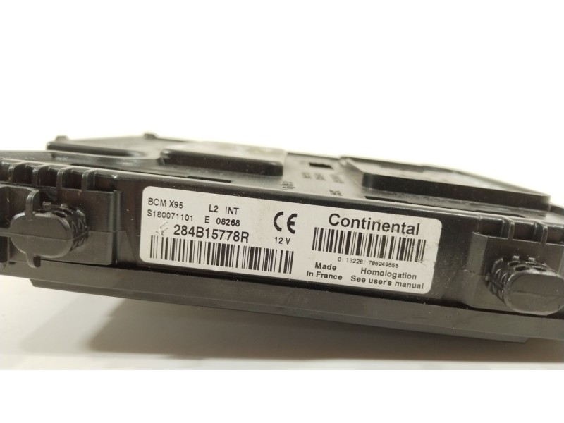 Recambio de modulo electronico para renault megane iii berlina 5 p dynamique referencia OEM IAM 284B15778R S180071101 A2C5328491