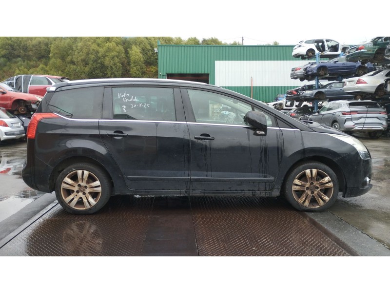 peugeot 5008 (0u_, 0e_) del año 2011