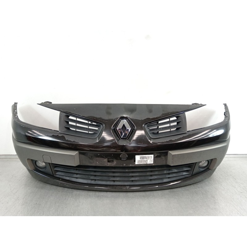 Recambio de paragolpes delantero para renault megane ii (bm0/1_, cm0/1_) 1.6 16v referencia OEM IAM 8200484322  