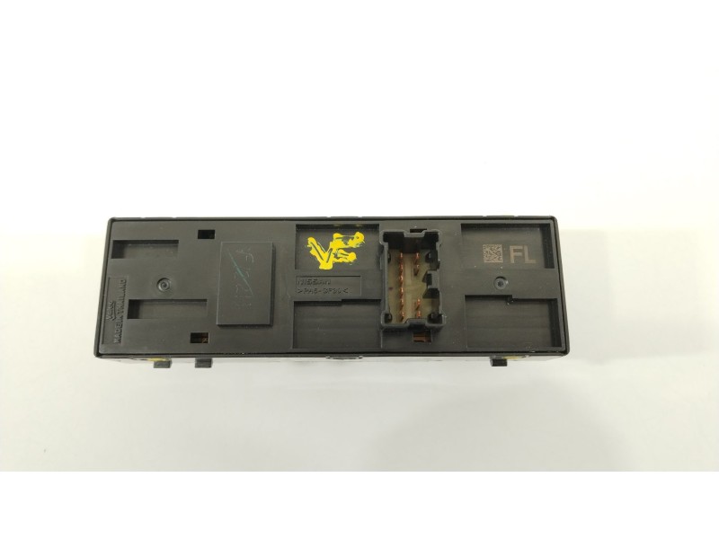 Recambio de mando elevalunas delantero izquierdo para nissan qashqai (j11) acenta referencia OEM IAM 25401HV02B  25401HV10B