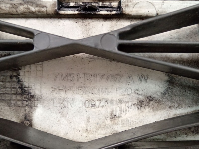 Recambio de paragolpes delantero para ford c-max (cb3) style referencia OEM IAM 7M51R17757  