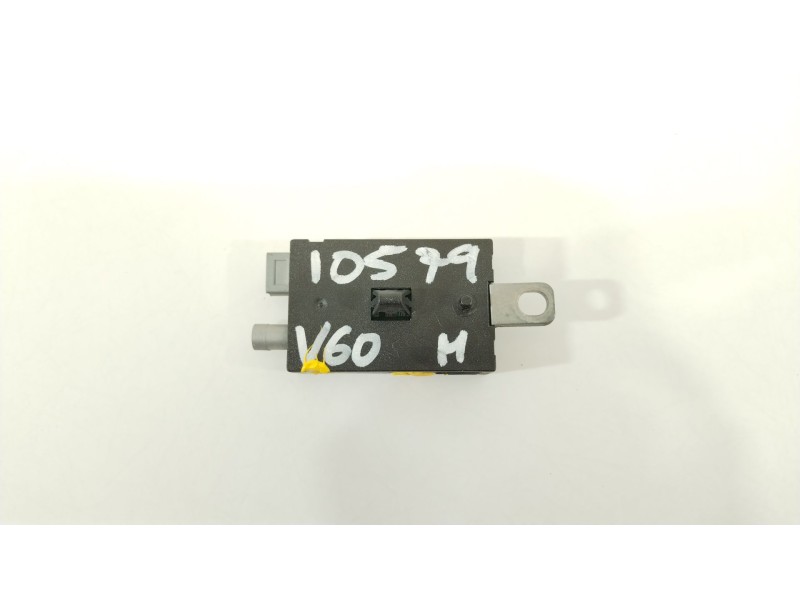 Recambio de modulo electronico para volvo v60 kombi 2.4 diesel cat referencia OEM IAM 30761696  7CP118C847CA