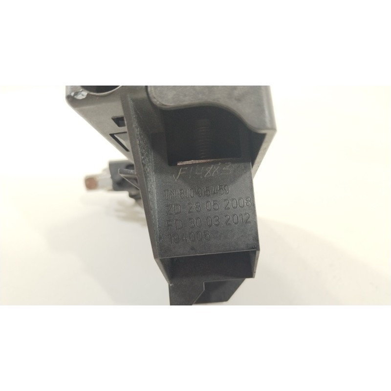 Recambio de caja reles / fusibles para audi a4 b8 (8k2) 2.0 tdi referencia OEM IAM 8J0915459 4F0915519 4F0915519
