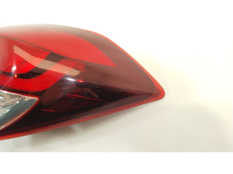 Recambio de piloto trasero derecho para hyundai i20 go! brasil referencia OEM IAM 92402C8000  