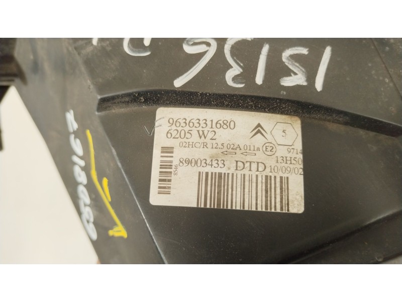 Recambio de faro derecho para citroën saxo (s0, s1) 1.5 d referencia OEM IAM 9636331680  6205W2