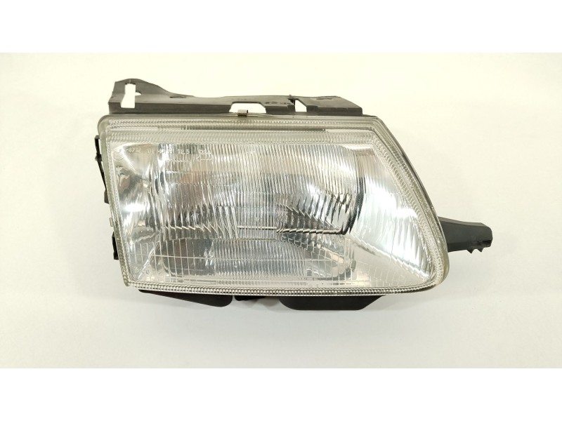 Recambio de faro derecho para citroën saxo (s0, s1) 1.5 d referencia OEM IAM 6205N5  
