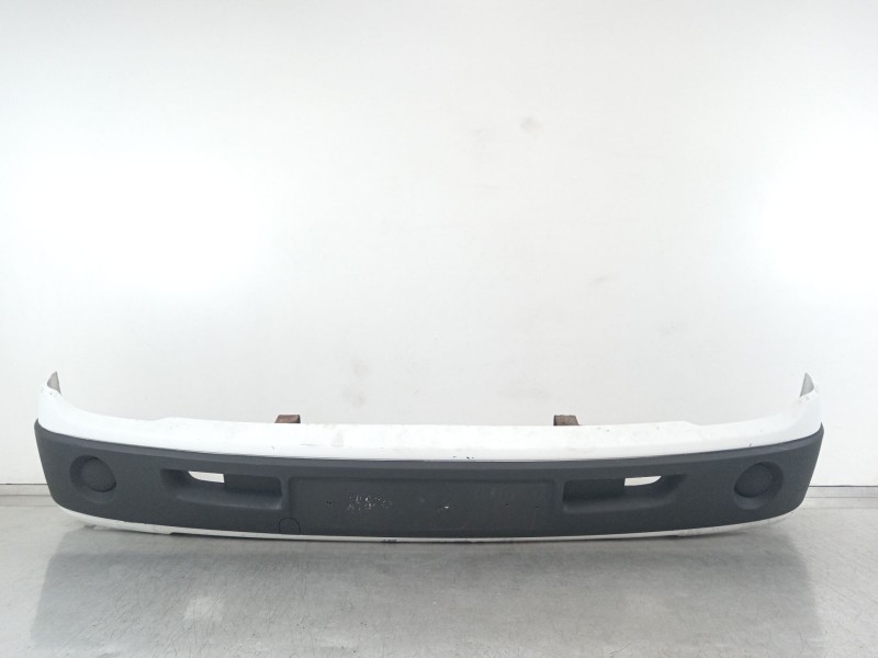 Recambio de paragolpes delantero para renault maxity 130.35ñ5 referencia OEM IAM 5001873665  