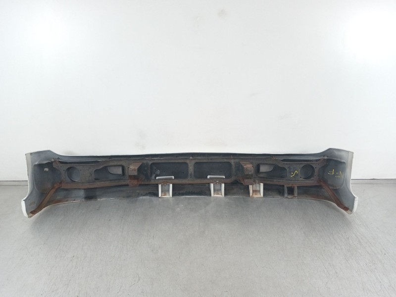 Recambio de paragolpes delantero para renault maxity 130.35ñ5 referencia OEM IAM 5001873665  