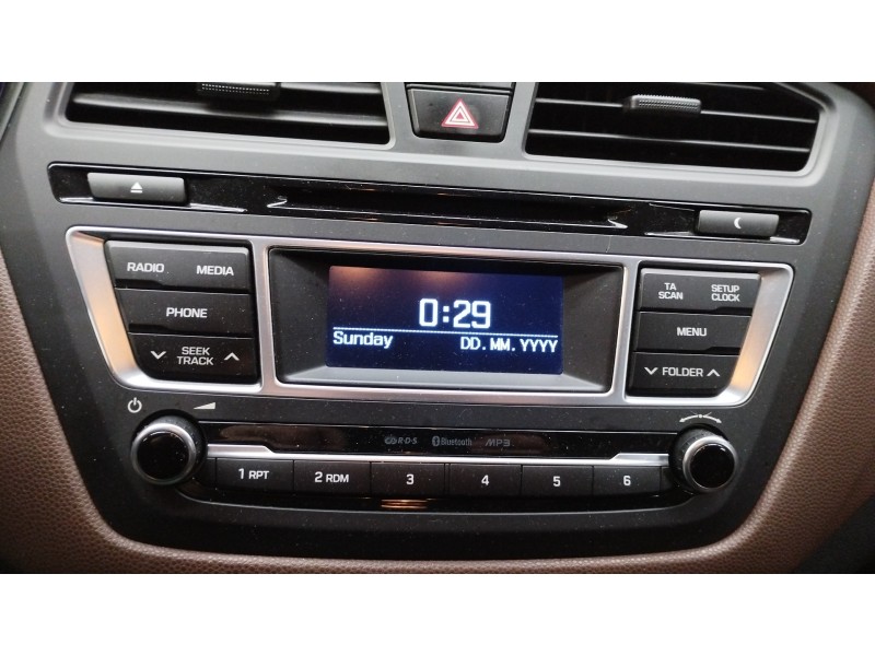 Recambio de sistema audio / radio cd para hyundai i20 go! brasil referencia OEM IAM 96170C8250SDH  