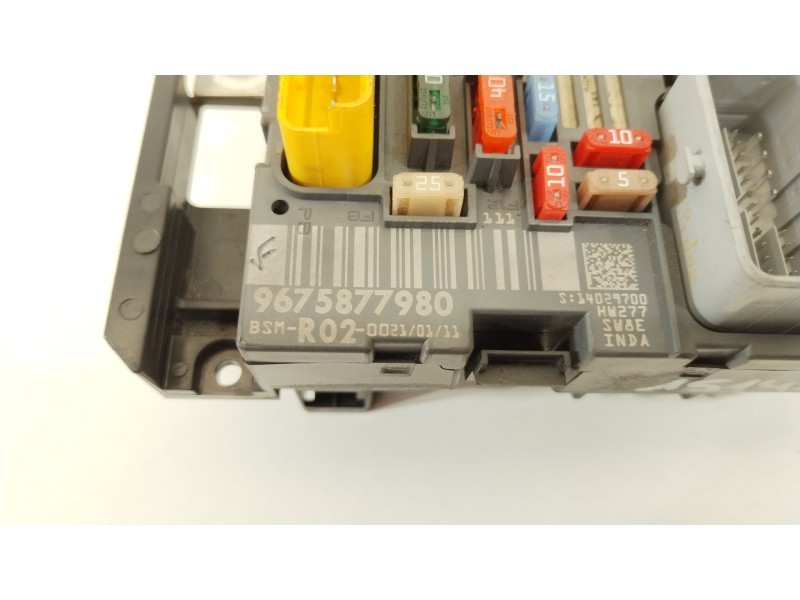 Recambio de caja reles / fusibles para peugeot 5008 (0u_, 0e_) 1.6 hdi referencia OEM IAM 9675877980  BSMR020021