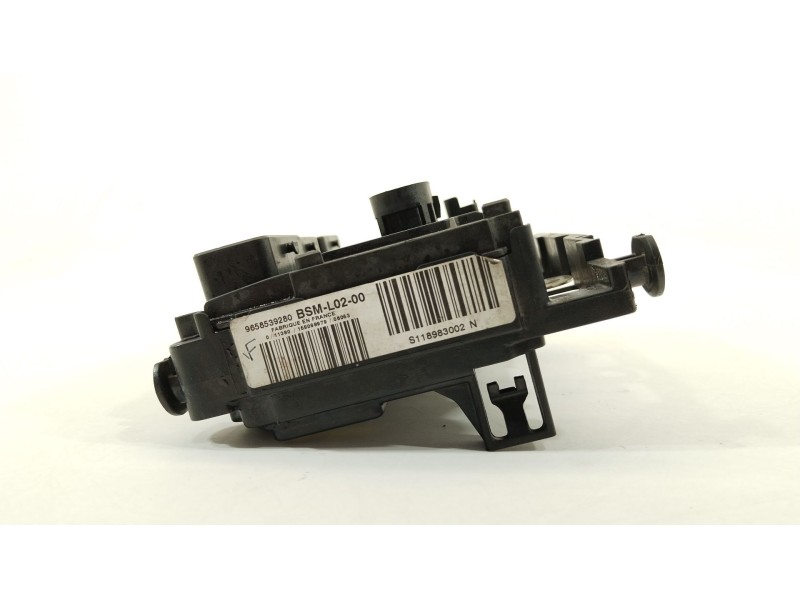 Recambio de caja reles / fusibles para peugeot 407 (6d_) 2.0 hdi (6drhrh) referencia OEM IAM 9658539280 S11893002N BSML0200