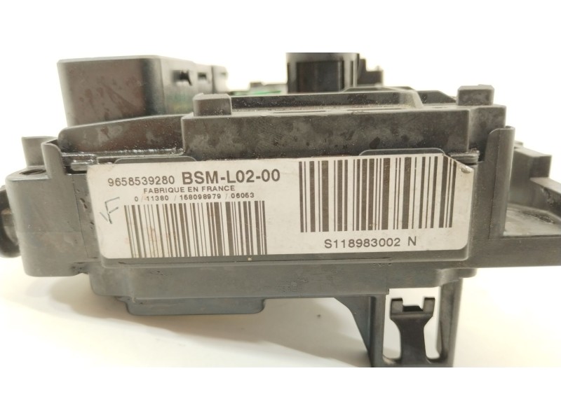 Recambio de caja reles / fusibles para peugeot 407 (6d_) 2.0 hdi (6drhrh) referencia OEM IAM 9658539280 S11893002N BSML0200