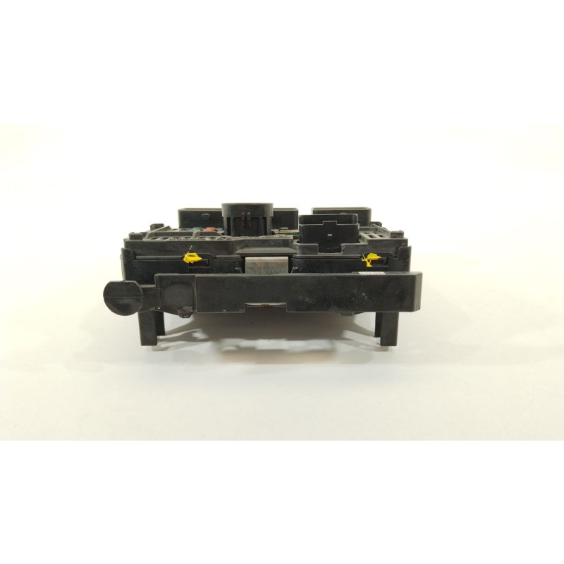 Recambio de caja reles / fusibles para peugeot 407 (6d_) 2.0 hdi (6drhrh) referencia OEM IAM 9658539280 S11893002N BSML0200