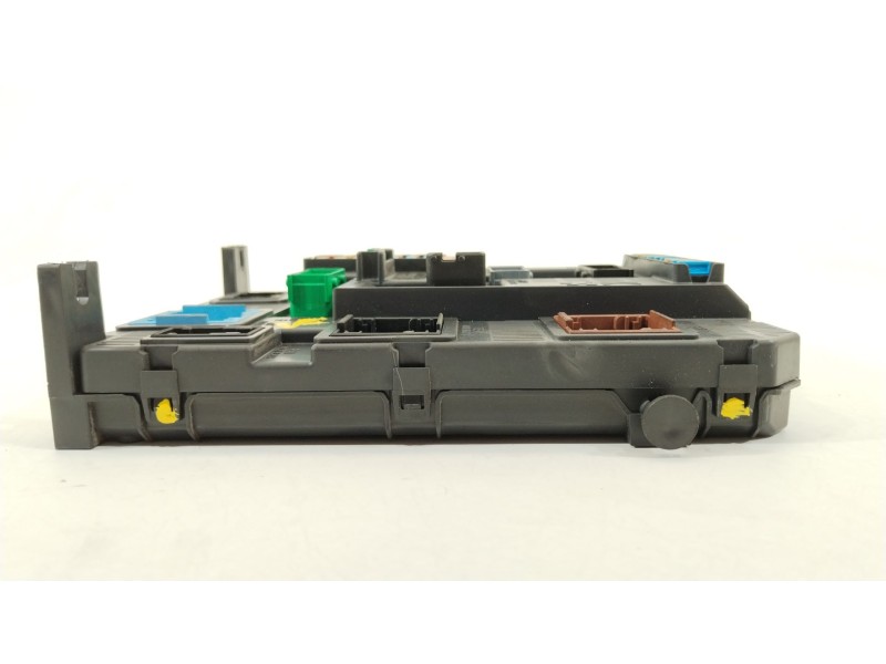 Recambio de caja reles / fusibles para peugeot 308 business line referencia OEM IAM 9807054180  BSIN0400
