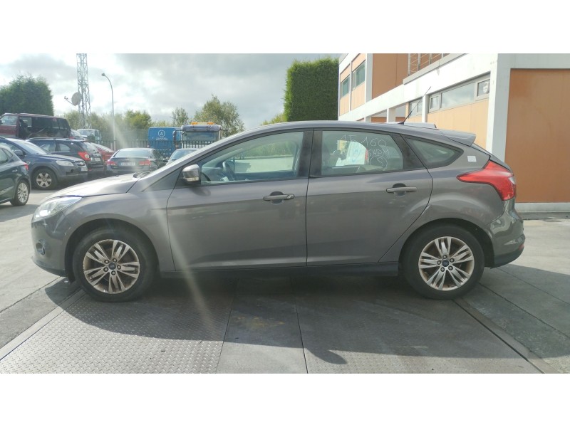 ford focus iii sedán del año 2013