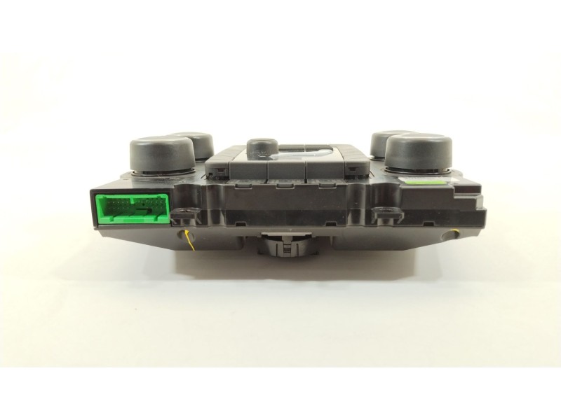 Recambio de mando climatizador para volvo v60 kombi 2.4 diesel cat referencia OEM IAM 30795265  