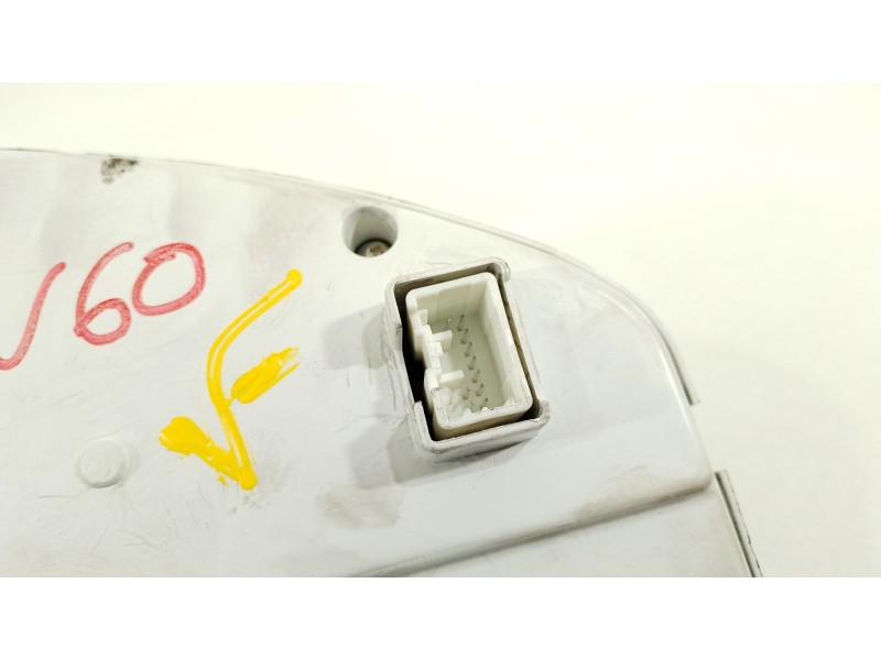 Recambio de cuadro instrumentos para volvo v60 kombi 2.4 diesel cat referencia OEM IAM 36002600  31270901AA