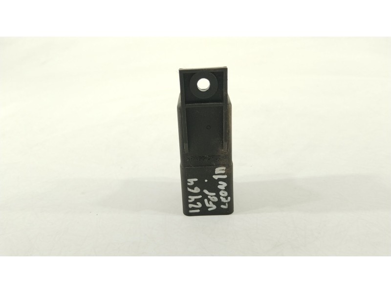 Recambio de caja precalentamiento para seat leon (1m1) sport f.r. referencia OEM IAM 038907281A  0281003023