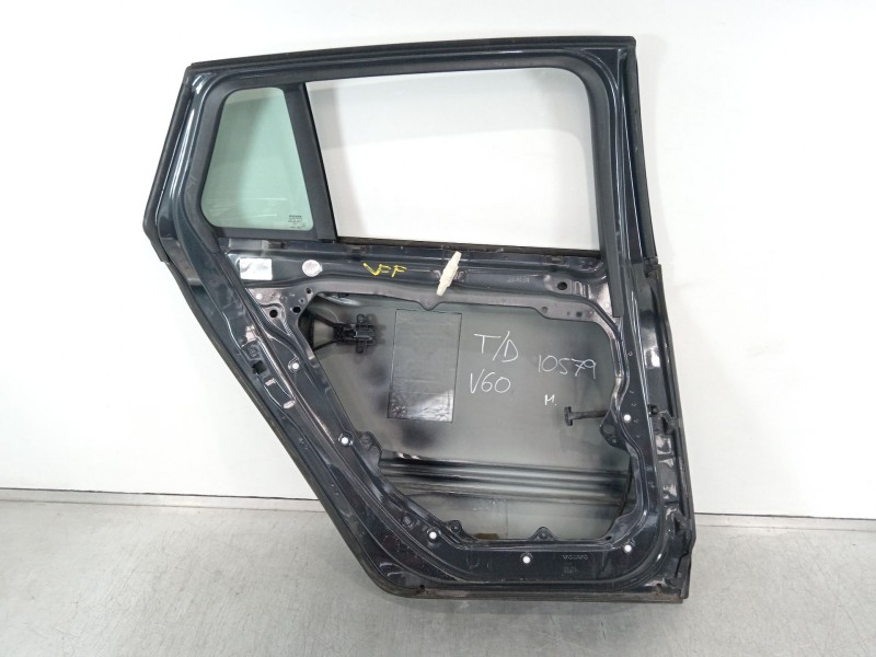 Recambio de puerta trasera izquierda para volvo v60 kombi 2.4 diesel cat referencia OEM IAM 31402403  