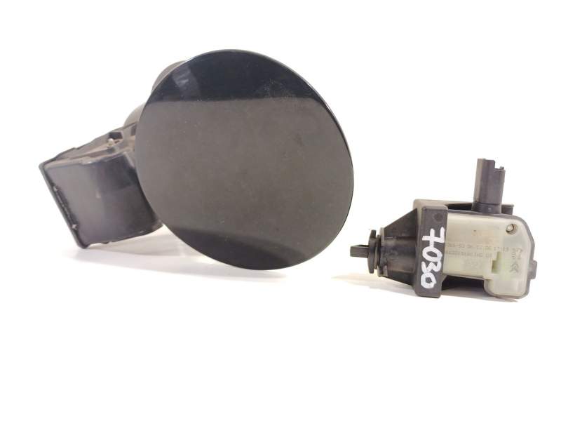 TAPA EXTERIOR COMBUSTIBLE 1517E4 9660019180