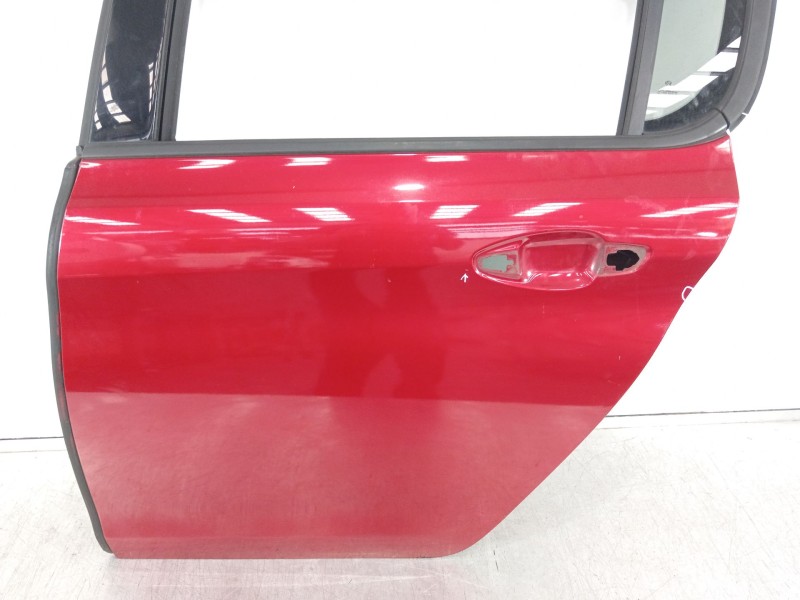 Recambio de puerta trasera izquierda para peugeot 308 business line referencia OEM IAM 9802165680  