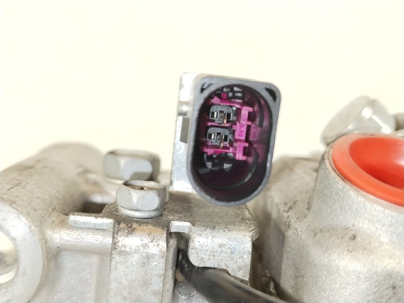 Recambio de compresor aire acondicionado para audi a6 c6 (4f2) 2.0 tdi referencia OEM IAM 4F0260805P  