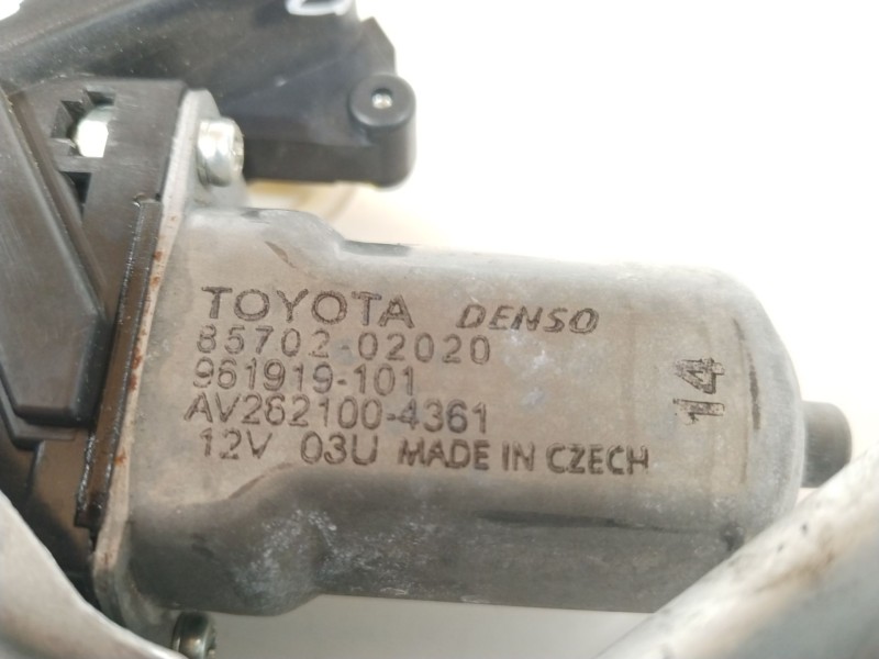 Recambio de elevalunas trasero derecho para toyota auris hybrid active referencia OEM IAM 8572002440 6983002430 8570202020