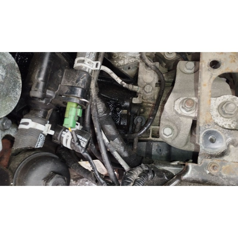 Recambio de caja cambios para ford fiesta vi (cb1, ccn) 1.4 tdci referencia OEM IAM 8A6R7002EA  T6TC1
