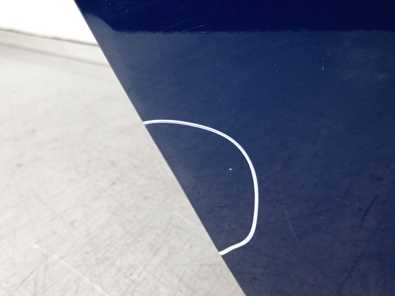 Recambio de puerta trasera derecha para toyota auris hybrid active referencia OEM IAM 6700302380  