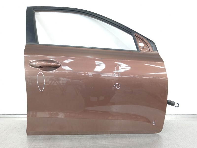Recambio de puerta delantera derecha para hyundai i20 go! brasil referencia OEM IAM 76004C8000  