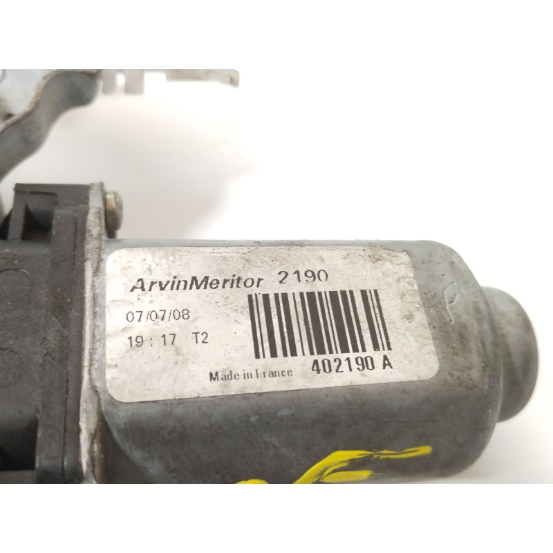 Recambio de elevalunas trasero derecho para nissan qashqai i (j10, nj10) 1.5 dci referencia OEM IAM 82700JD40A  402190A