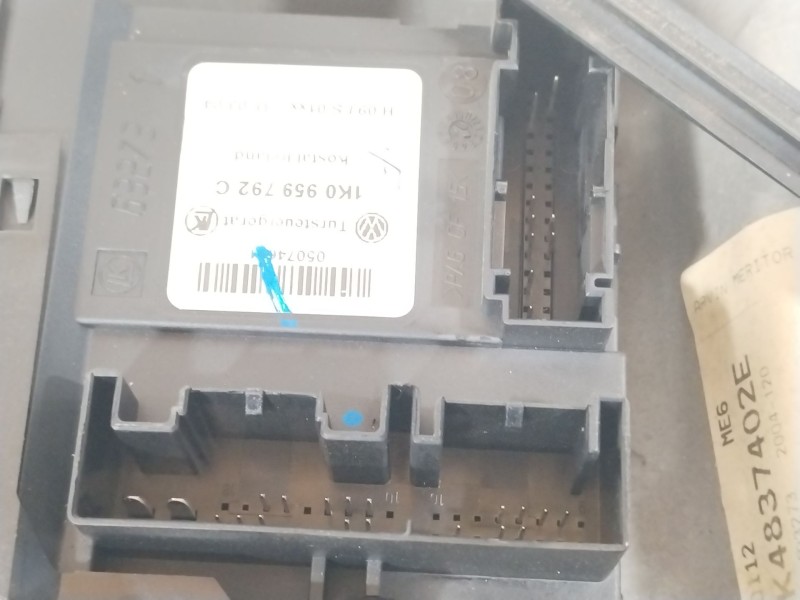 Recambio de elevalunas delantero derecho para volkswagen golf v berlina (1k1) highline referencia OEM IAM 1K3837462A 1K0959792C 