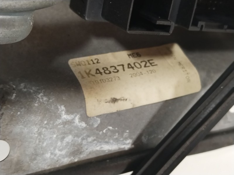 Recambio de elevalunas delantero derecho para volkswagen golf v berlina (1k1) highline referencia OEM IAM 1K3837462A 1K0959792C 