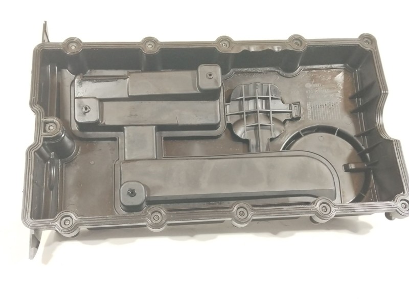 Recambio de tapa balancines para chrysler sebring berlina 2.0 crd limited referencia OEM IAM 03G103469R  03G103475 Recambio de tapa balancines para chrysler sebring berlina 2.0 crd limited referencia OEM IAM 03G103469R  03G103475