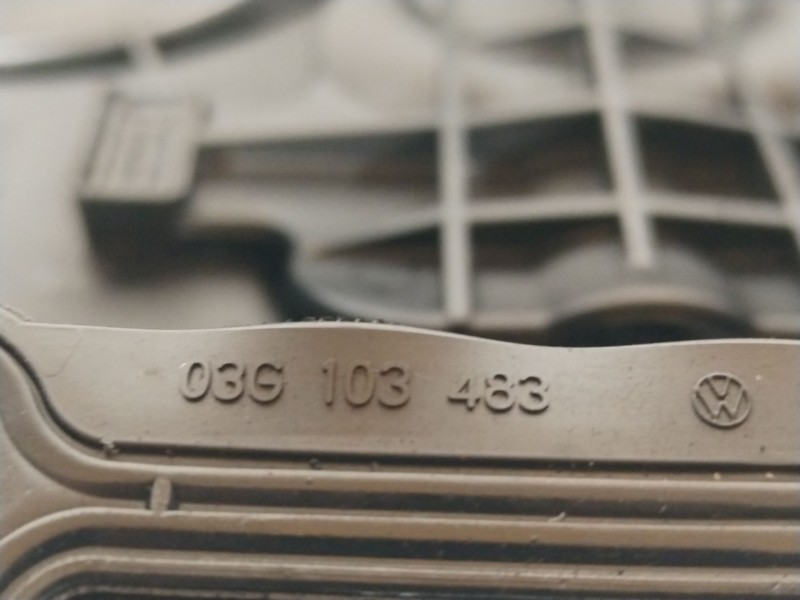 Recambio de tapa balancines para volkswagen passat b6 (3c2) 2.0 tdi 16v 4motion referencia OEM IAM 03G103469N  03G103475