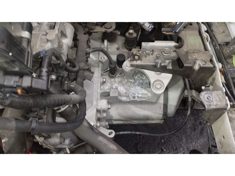 Recambio de caja cambios para peugeot 208 i (ca_, cc_) 1.6 referencia OEM IAM 20A701  
