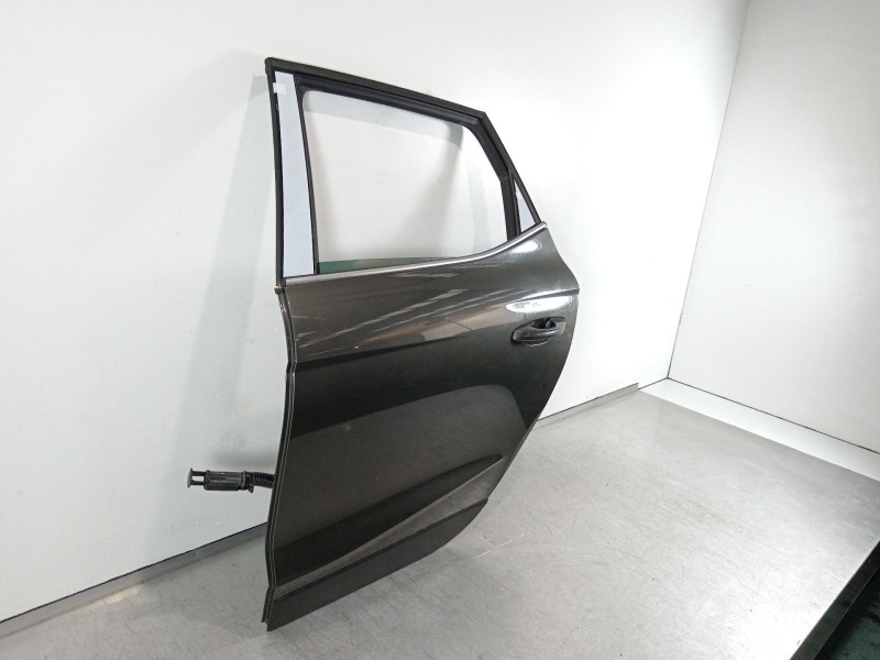 Recambio de puerta trasera izquierda para seat arona referencia OEM IAM 6F9833311 6F9833051E 