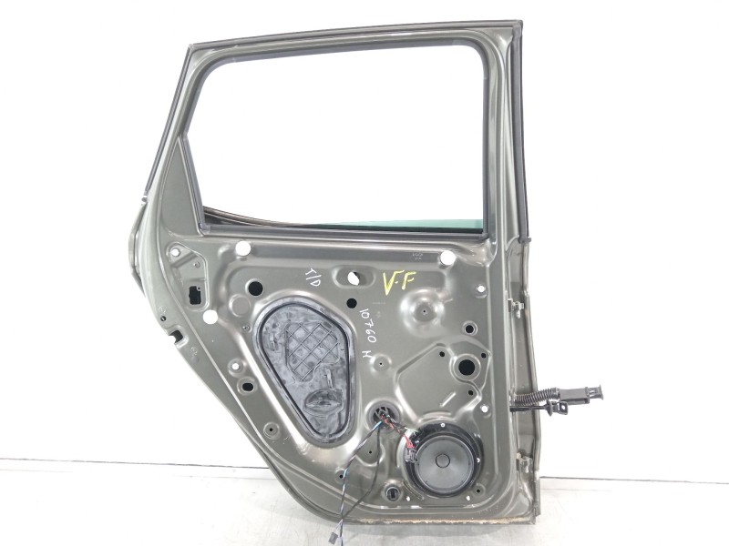 Recambio de puerta trasera izquierda para seat arona referencia OEM IAM 6F9833311 6F9833051E 