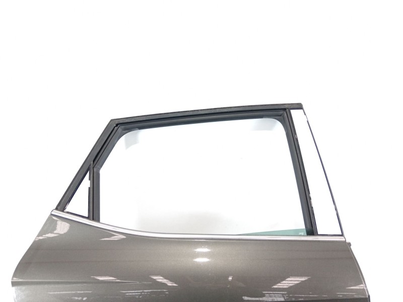 Recambio de puerta trasera derecha para seat arona referencia OEM IAM 6F9833312 6F9833052E 